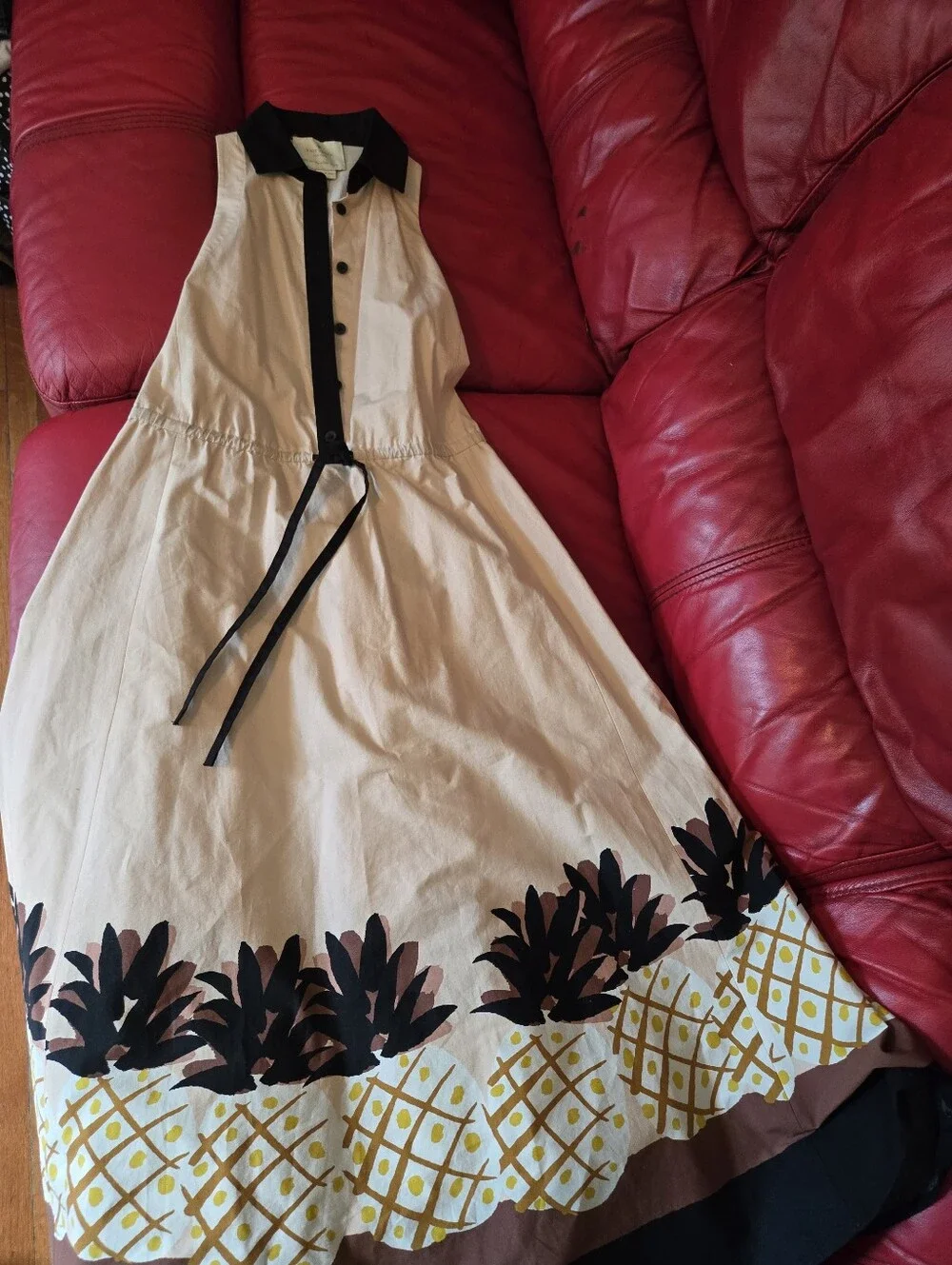 kate spade Two-Tone Sleeveless Button Shirt in Cream and Black